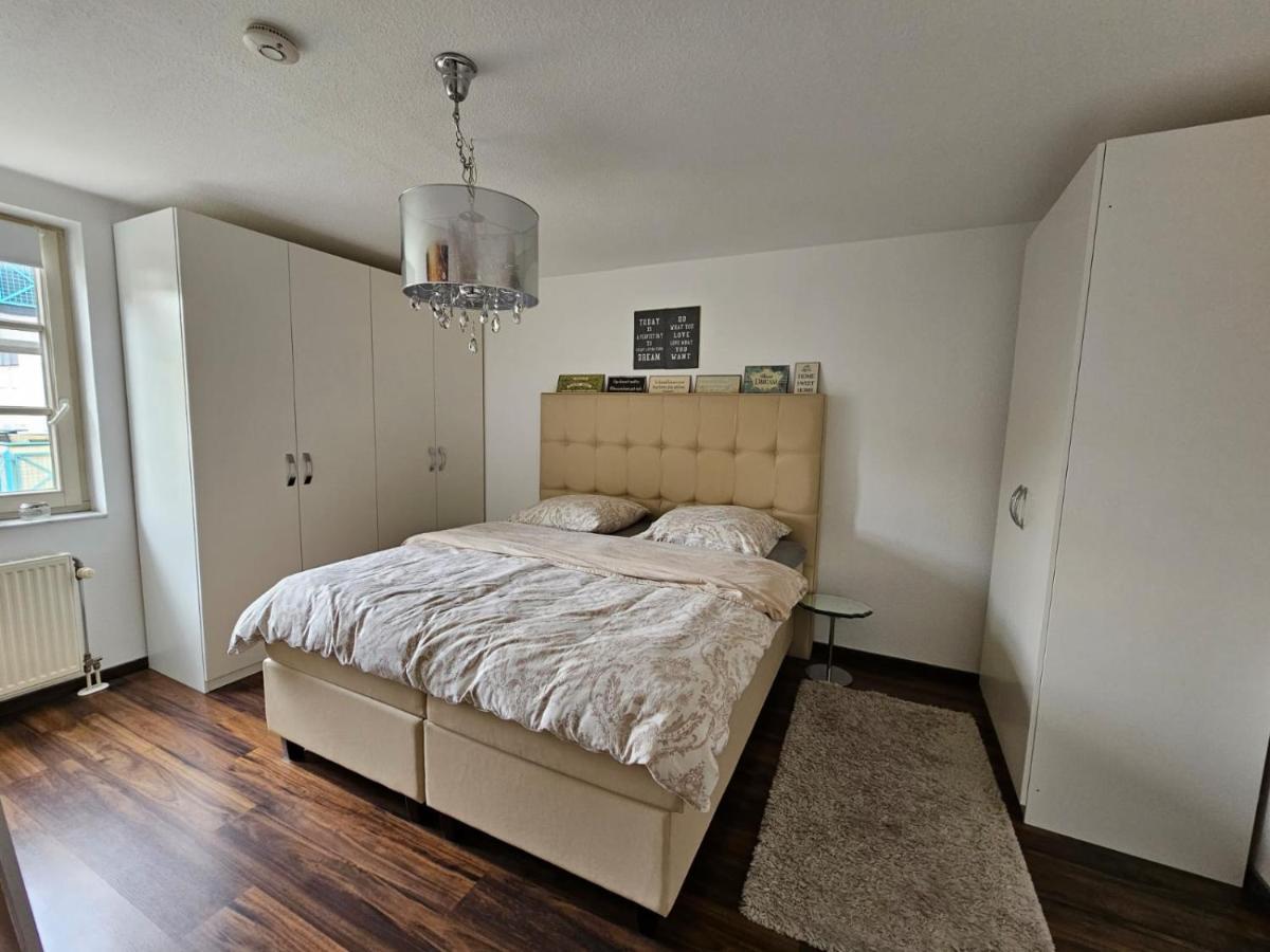 Uebernachten Sie Im Wunderschoenen Weiden Apartment Koln Bagian luar foto