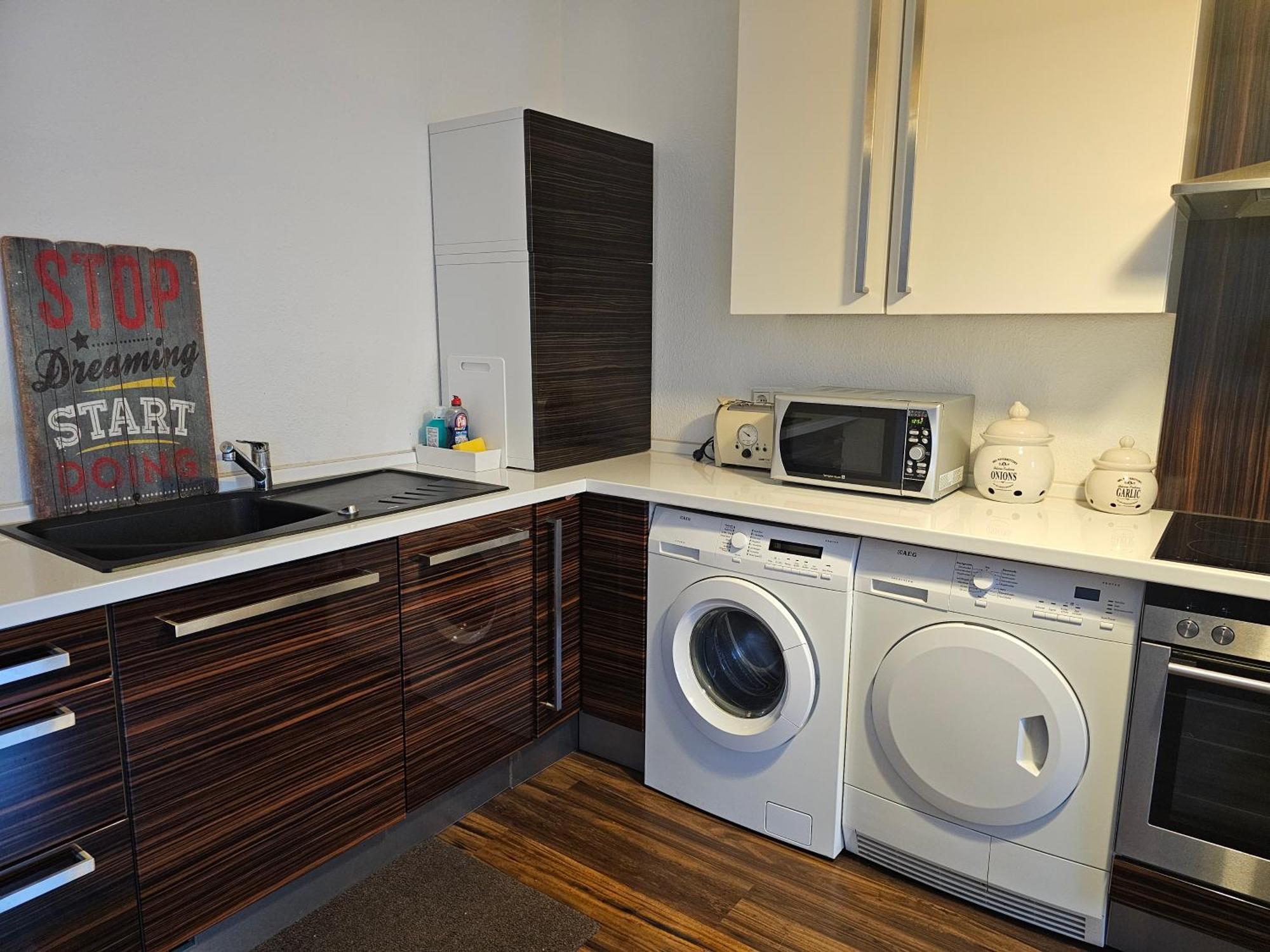 Uebernachten Sie Im Wunderschoenen Weiden Apartment Koln Bagian luar foto
